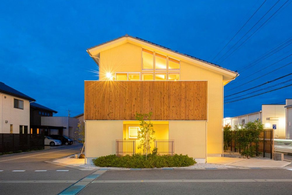 基礎内が収納